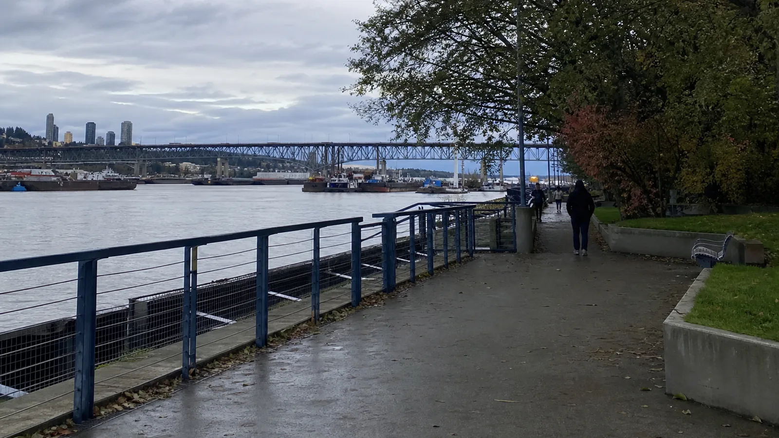 New Westminster riverfront walkway beside the Fraser River